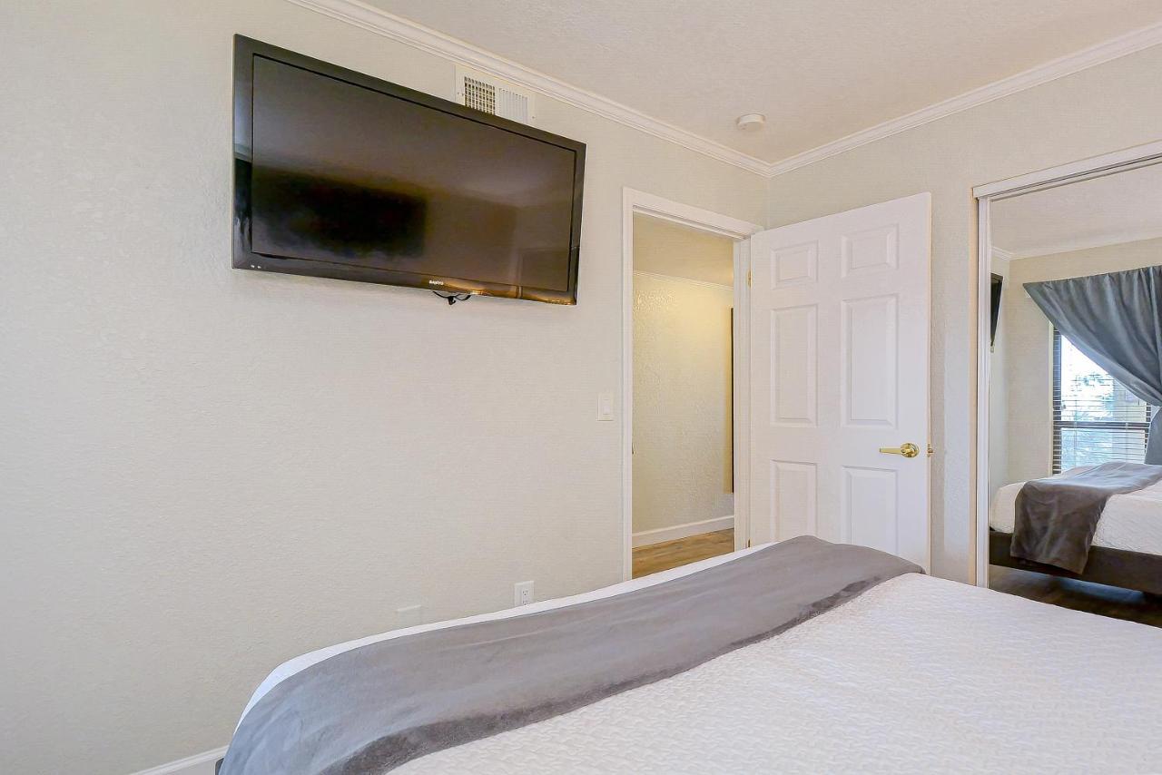 441-Waterfront, Amazing Views, Wifi, Pool And Close To Bucs Stadium 탬파 외부 사진