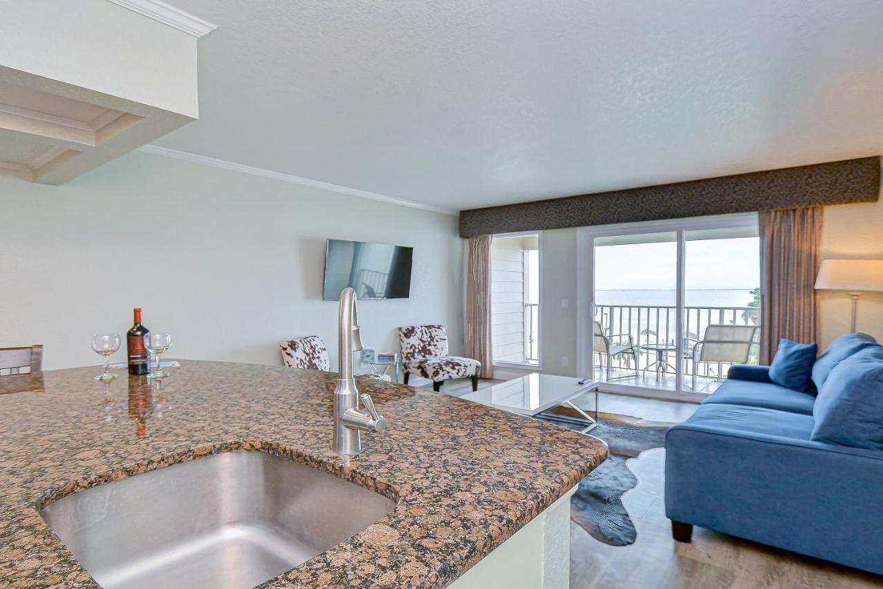 441-Waterfront, Amazing Views, Wifi, Pool And Close To Bucs Stadium 탬파 외부 사진